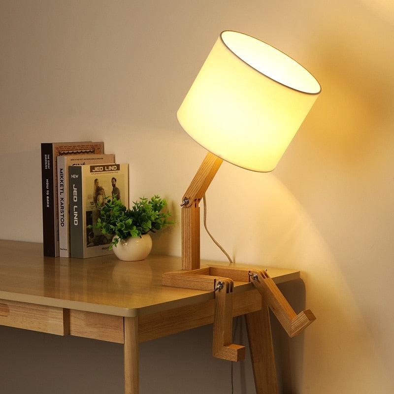Abajur de Mesa Robô em Madeira - My Store